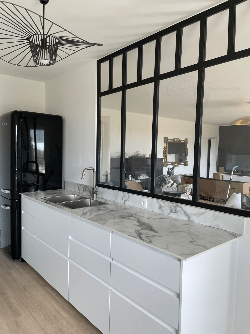 Avant/Après : Transformation d&rsquo;un Espace en Cuisine Moderne et&nbsp;Lumineuse